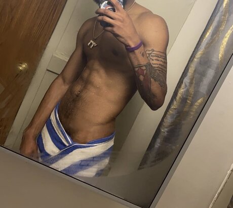 Photo nue de fuite OnlyFans de Ricoworksmagic