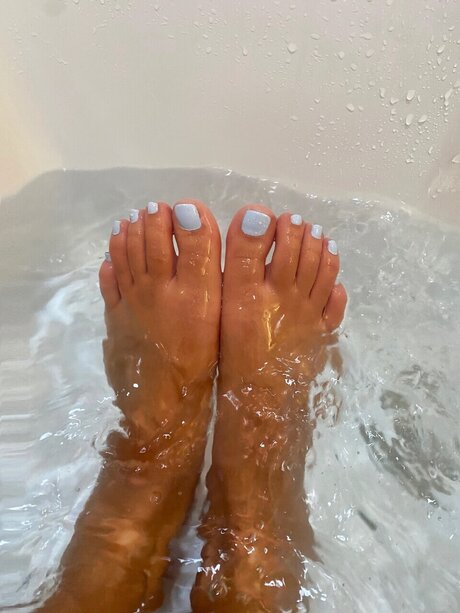 Photo nue de fuite OnlyFans de Arabicfeet4u