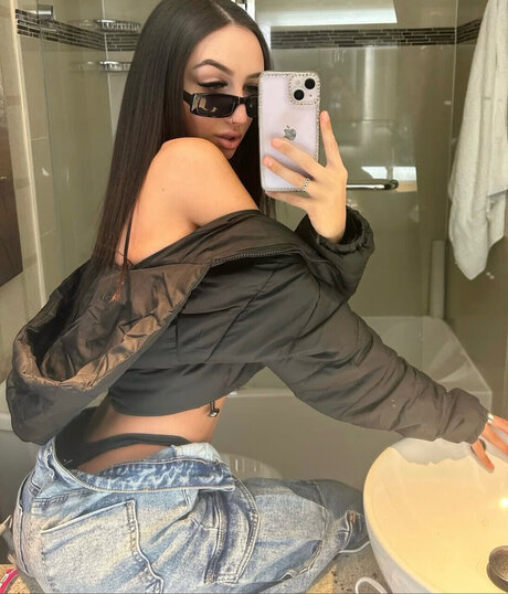 Photo nue de fuite OnlyFans de Icybrix