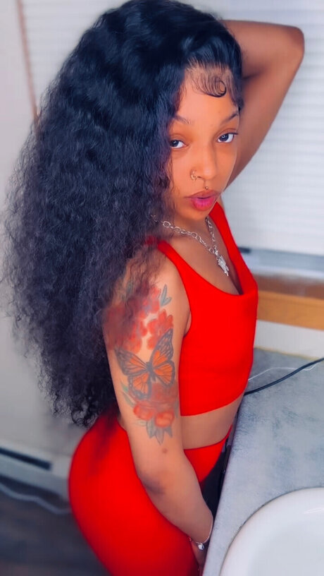 Photo nue de fuite OnlyFans de Dimee Piece 