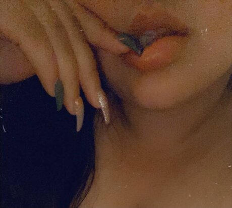 Photo nue de fuite OnlyFans de Mf070718