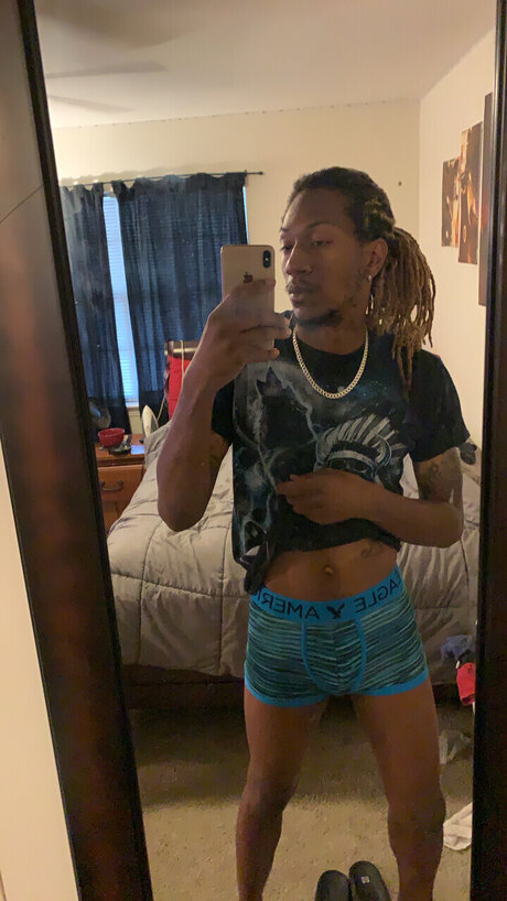 Photo nue de fuite OnlyFans de Extravagant Hendrix