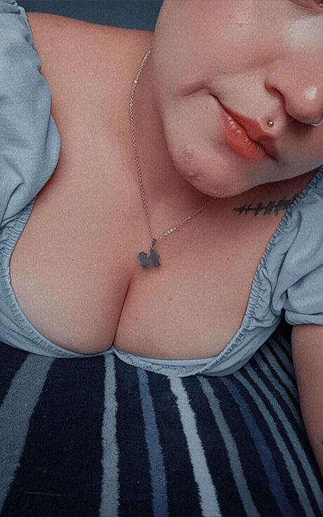 Photo nue de fuite OnlyFans de Luna Butterfly 