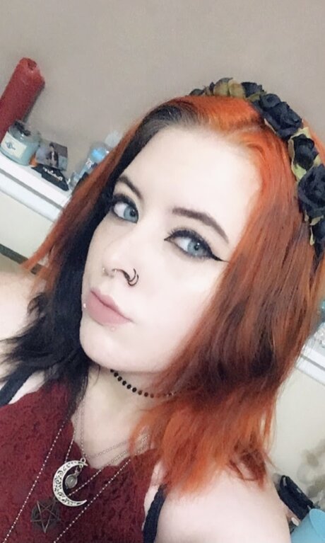 Photo nue de fuite OnlyFans de Littlemsundead