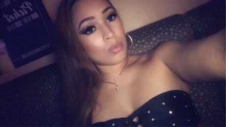 Photo nue de fuite OnlyFans de Aziatbbyworld