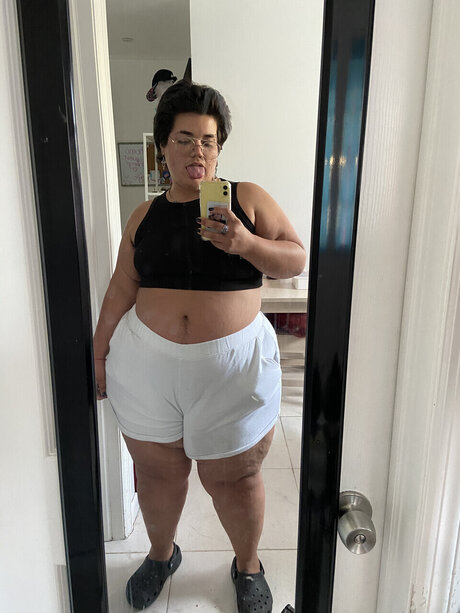 Photo nue de fuite OnlyFans de Lou