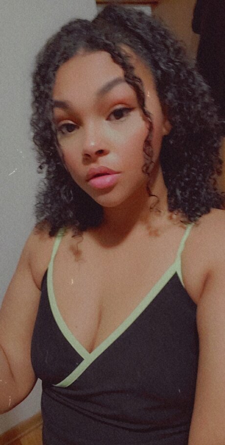 Photo nue de fuite OnlyFans de Taylor