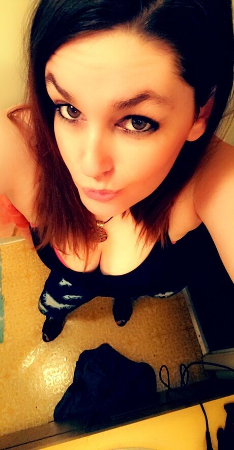 Photo nue de fuite OnlyFans de Shay Cunningham