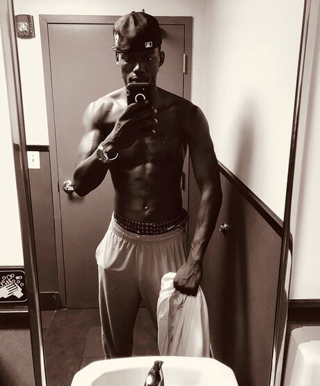 Photo nue de fuite OnlyFans de Dremonsta