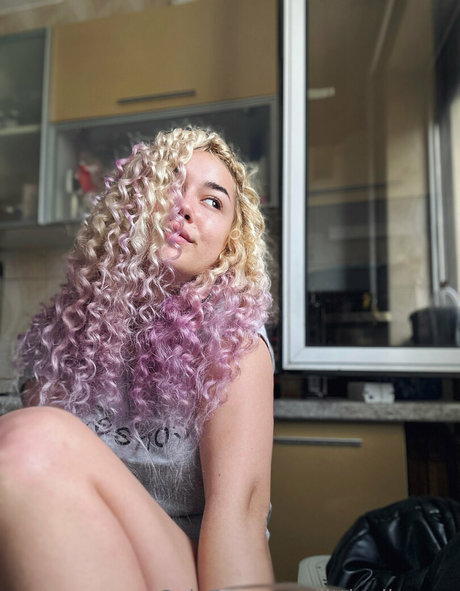 Photo nue de fuite OnlyFans de Littlealicexxx