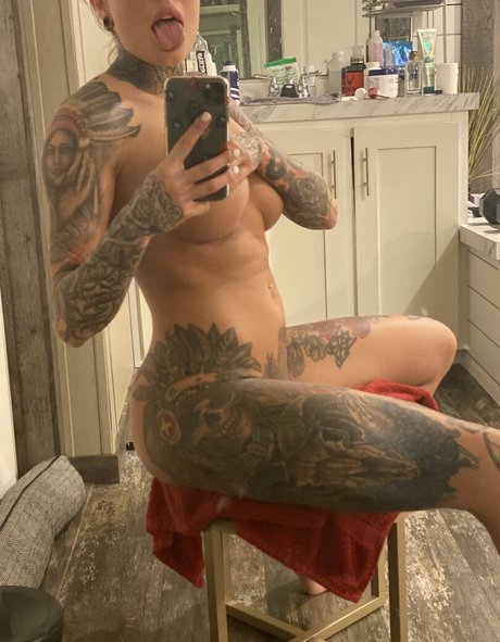 Photo nue de fuite OnlyFans de Whitedovecries