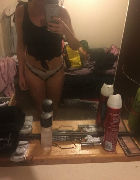 Photo nue de fuite OnlyFans de Gayle Johnstone