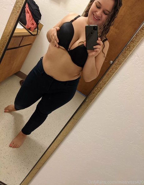 Photo nue de fuite OnlyFans de Mistresss420