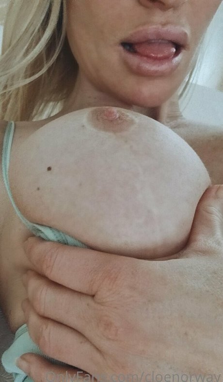 Photo nue de fuite OnlyFans de Cloenorway