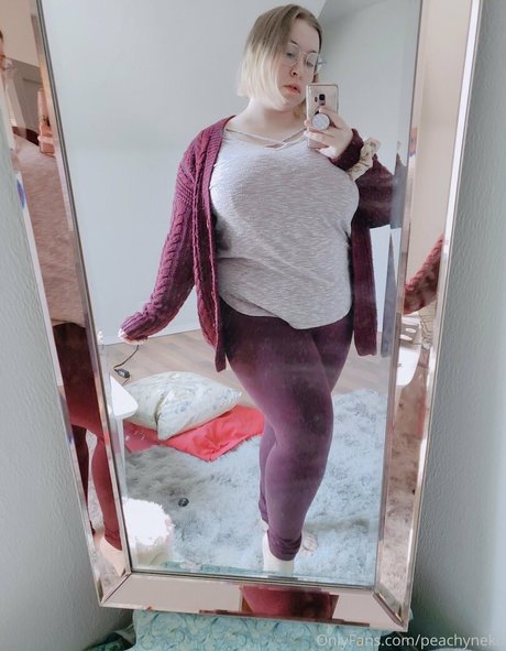 Photo nue de fuite OnlyFans de Peachyneko