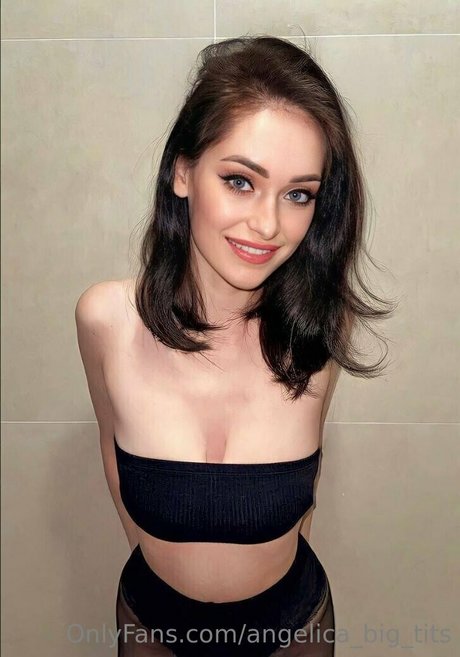 Angelica_big_tits