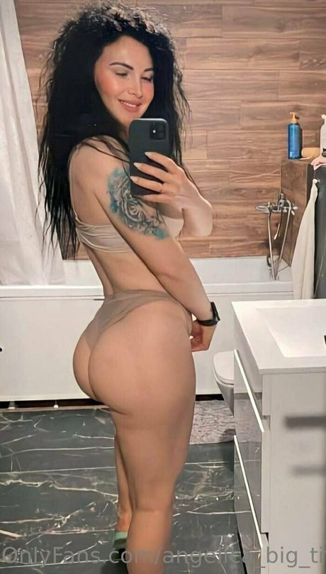 Angelica_big_tits