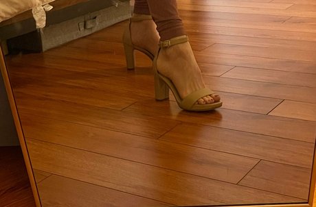 Legsfeetrepeat