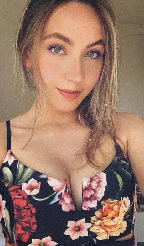 Photo nue de fuite OnlyFans de Lais Oening