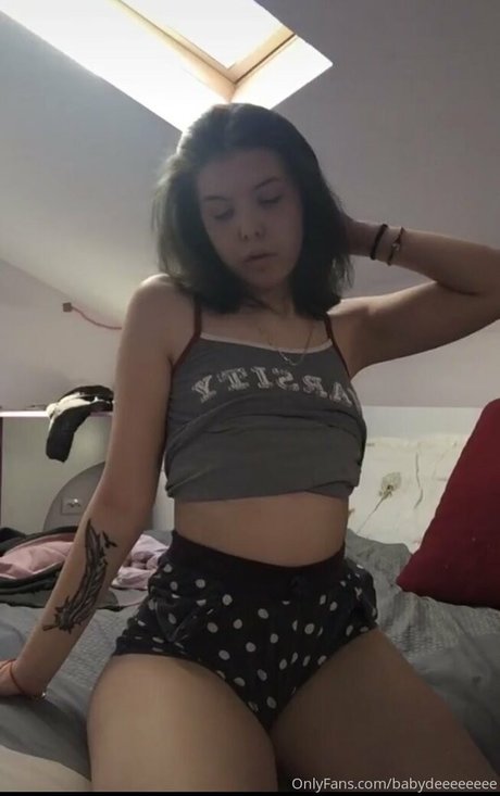 Photo nue de fuite OnlyFans de Babydeeeefree