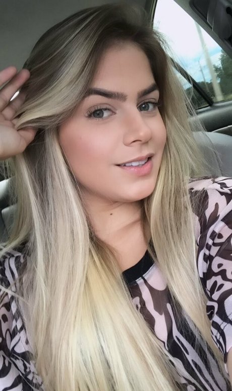 Photo nue de fuite OnlyFans de Heloisa Mota
