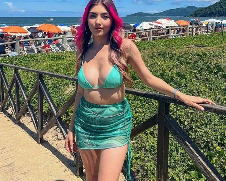 Photo nue de fuite OnlyFans de Fluxo Ale Maze