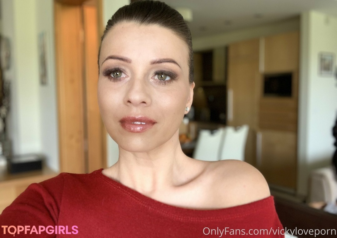 Photo nue de fuite OnlyFans de Vickyloveporn #70 Photo nue de fuite OnlyFans de Vickyloveporn #70