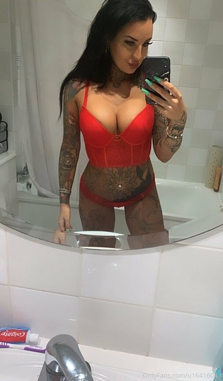 Naughtyinkedwhore