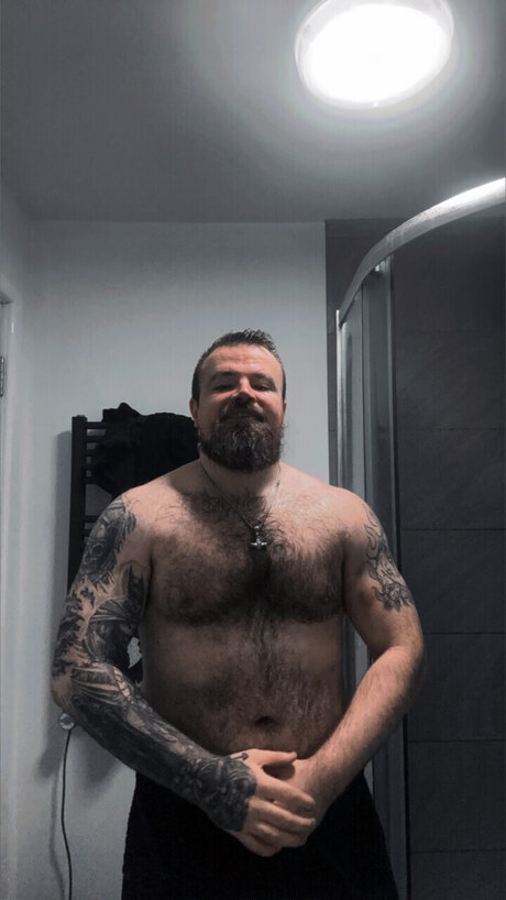 Photo nue de fuite OnlyFans de Tattooed Hunk
