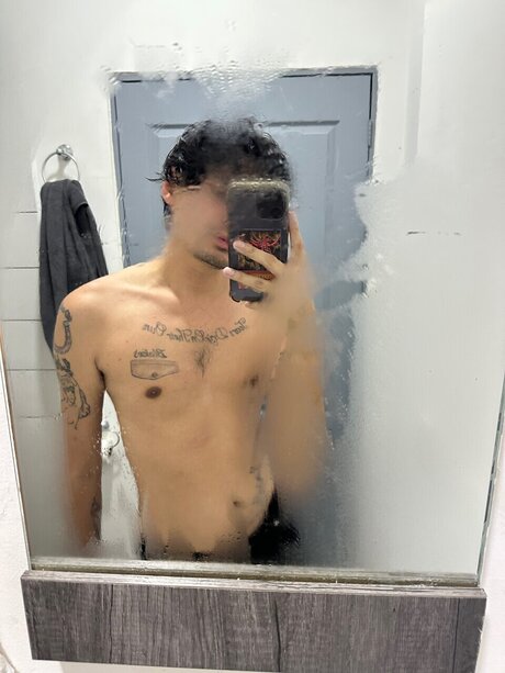 Photo nue de fuite OnlyFans de Frankie Robles