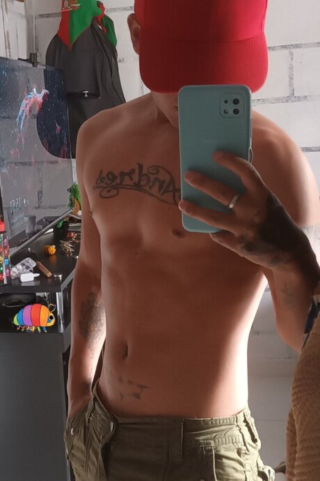 Photo nue de fuite OnlyFans de Aronross