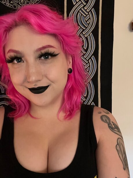 Photo nue de fuite OnlyFans de Millie Rain