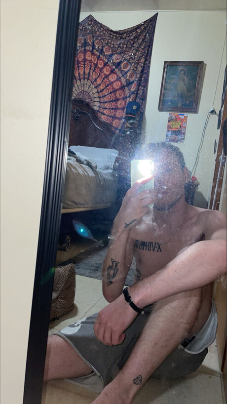 Photo nue de fuite OnlyFans de Johnny 