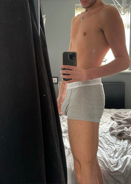 Photo nue de fuite OnlyFans de Leo