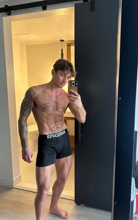 Photo nue de fuite OnlyFans de Max