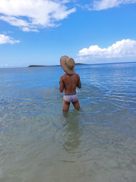 Photo nue de fuite OnlyFans de Carlos