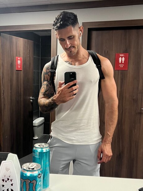 Photo nue de fuite OnlyFans de Jason Black