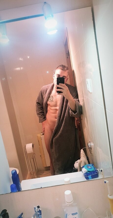 Photo nue de fuite OnlyFans de Ragazzi