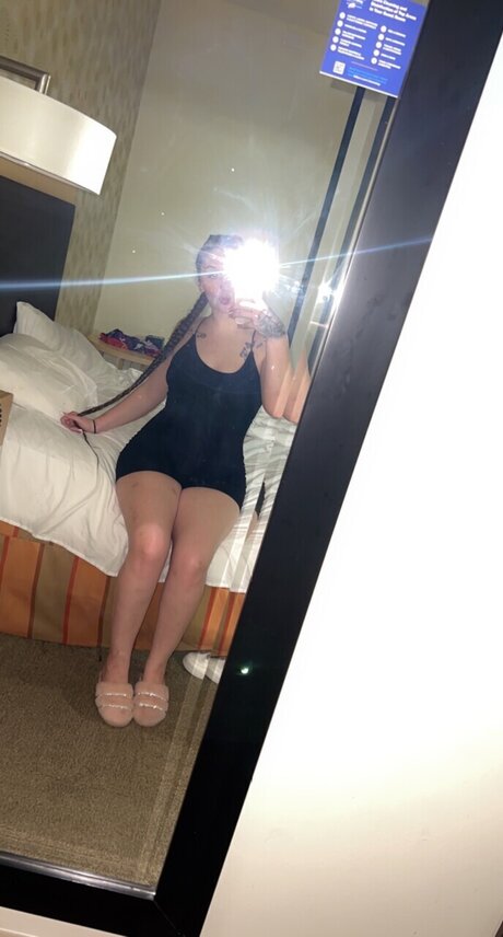 Photo nue de fuite OnlyFans de Taylor