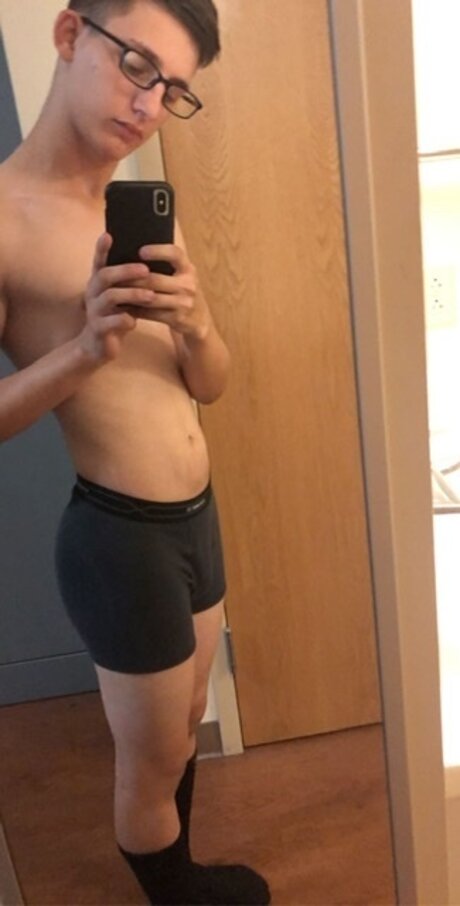 Photo nue de fuite OnlyFans de Toby Grinie