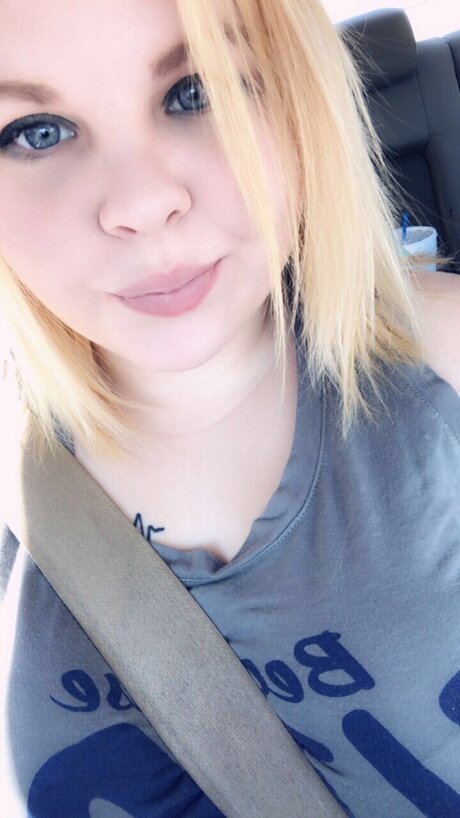 Photo nue de fuite OnlyFans de Dumbblonde