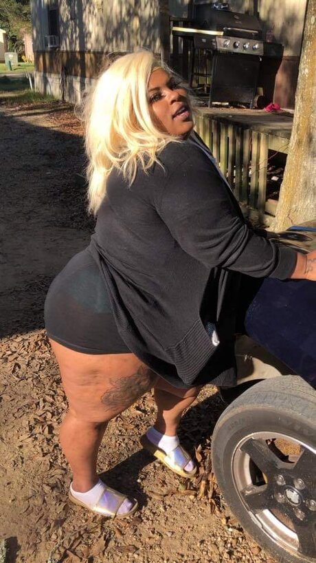 Photo nue de fuite OnlyFans de Ariane Encalade