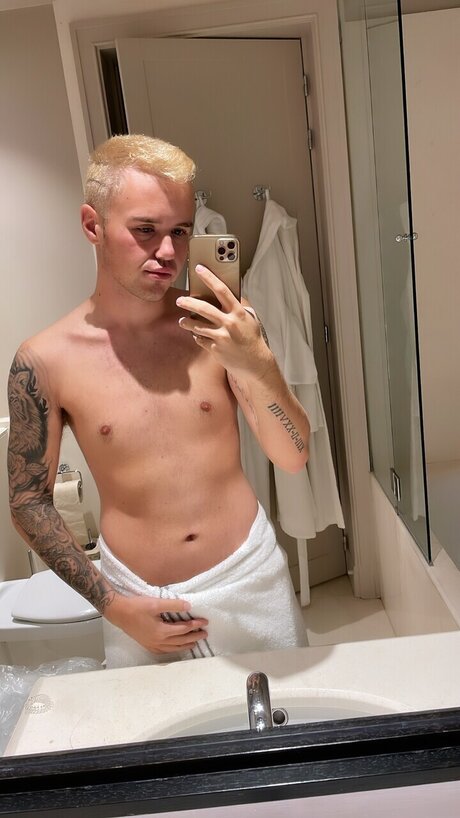 Photo nue de fuite OnlyFans de Verse98