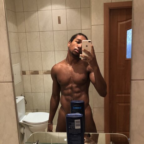 Photo nue de fuite OnlyFans de Nick