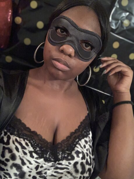 Photo nue de fuite OnlyFans de Honey Blaze