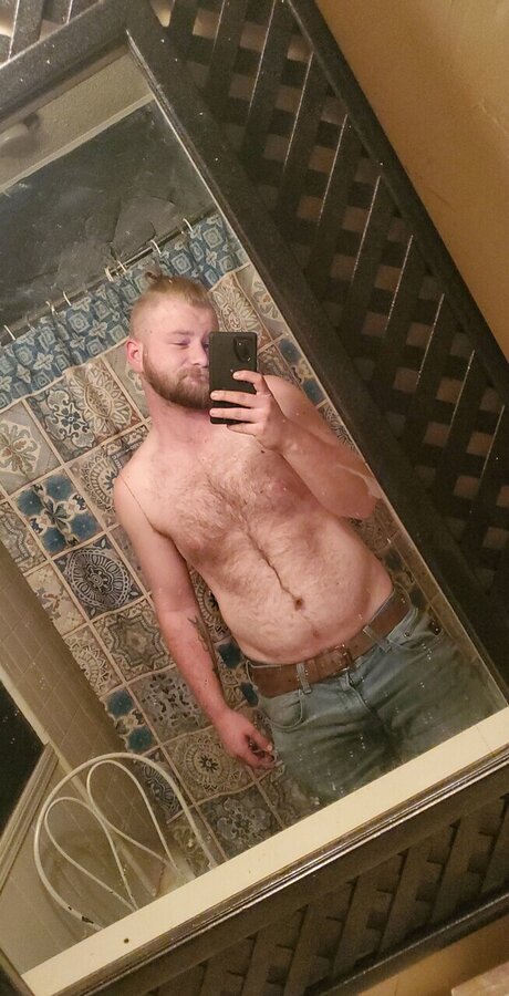 Photo nue de fuite OnlyFans de Army20182020