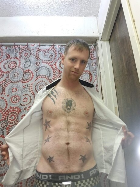 Photo nue de fuite OnlyFans de Travis