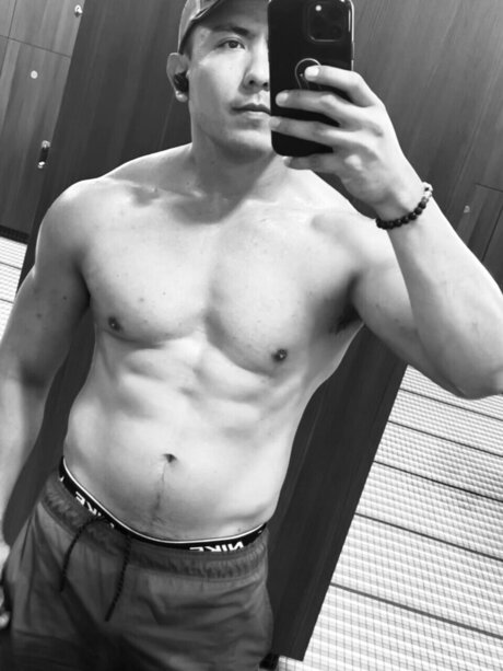 Photo nue de fuite OnlyFans de Roger