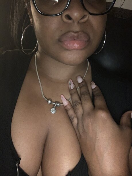 Photo nue de fuite OnlyFans de Theequeen