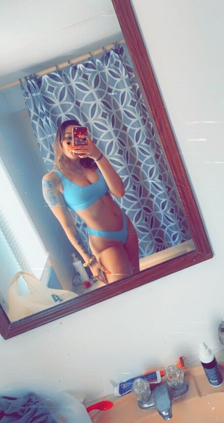 Photo nue de fuite OnlyFans de Saylar
